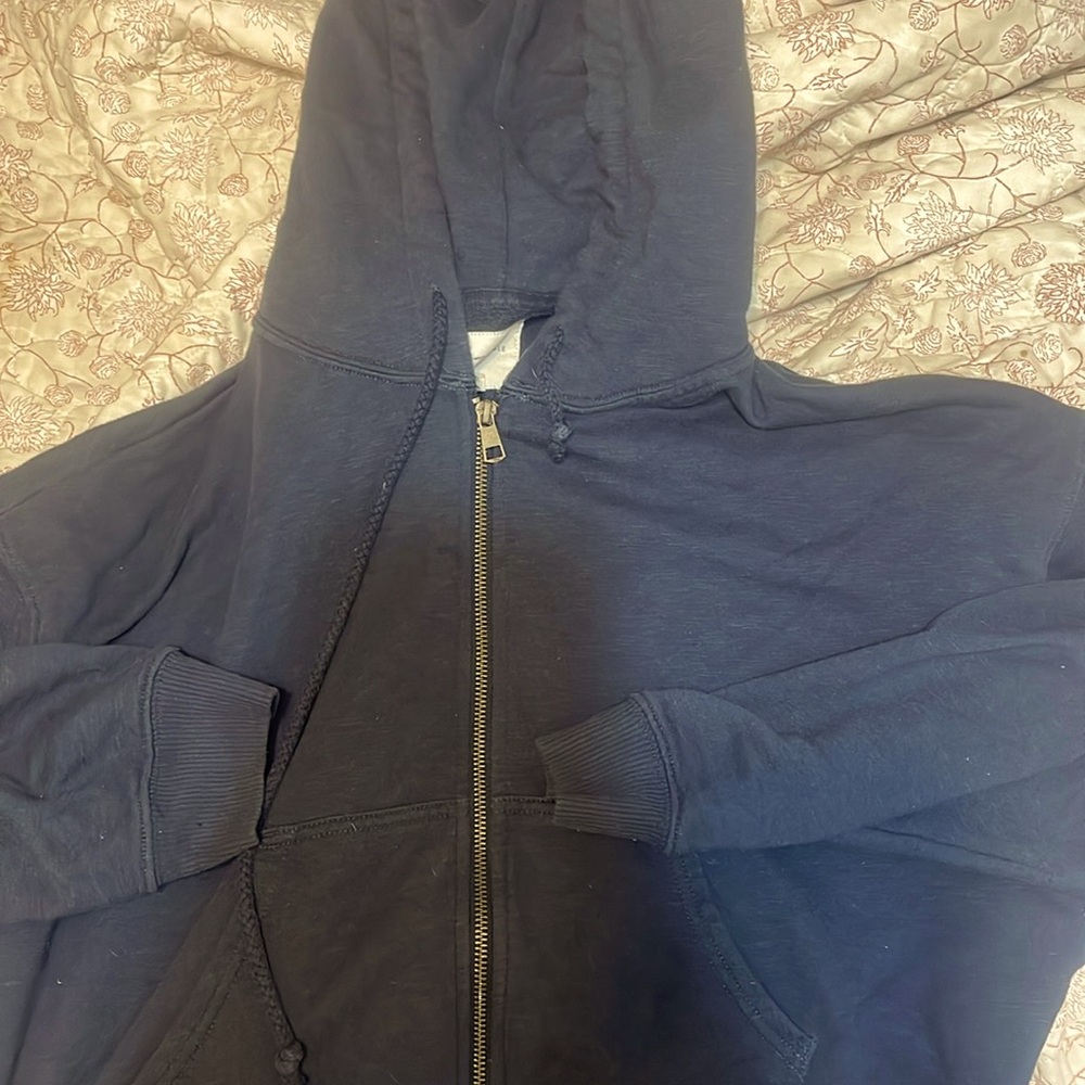 American Eagle cropped zip-up